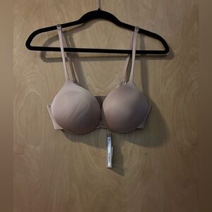 Skims ultimate Push up plunge bra